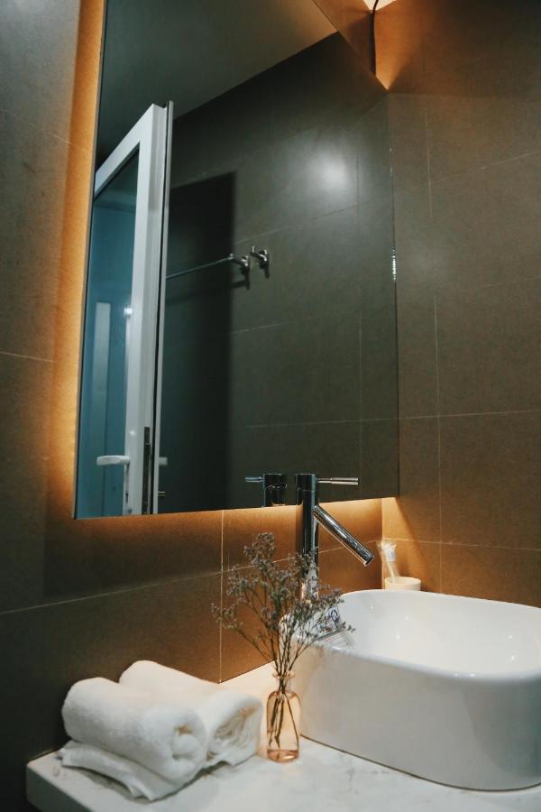 มูนไลท์ เฮาส์ แอนด์ อพาร์ตเมนต์ ญาจาง Apartment ภายนอก รูปภาพ
